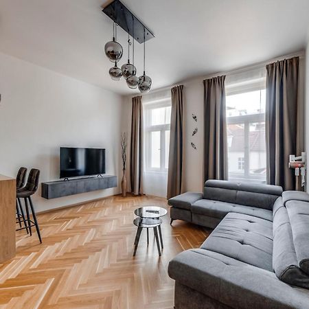 New Town Oases Apartment Prague Ngoại thất bức ảnh