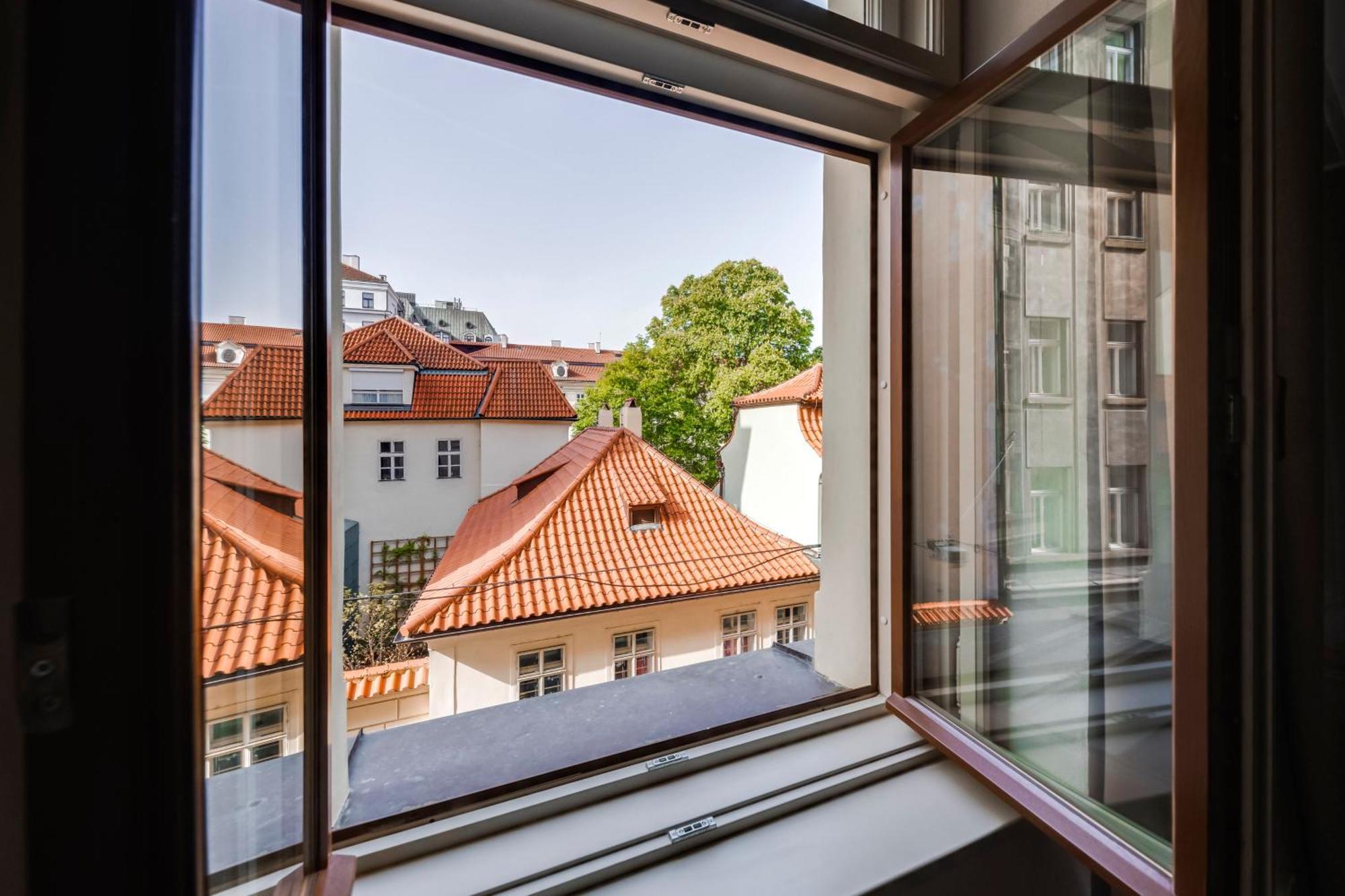 New Town Oases Apartment Prague Ngoại thất bức ảnh