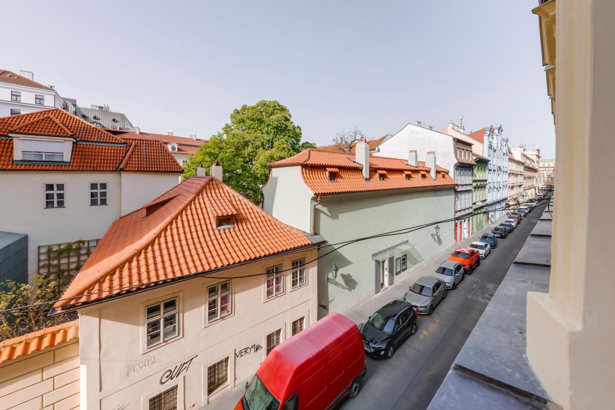 New Town Oases Apartment Prague Ngoại thất bức ảnh