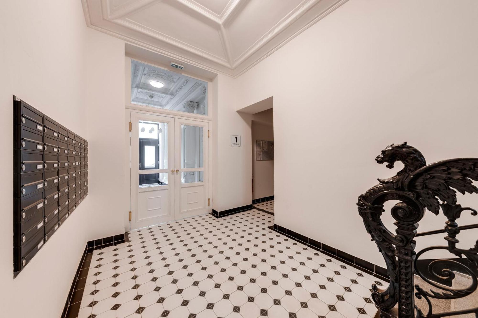 New Town Oases Apartment Prague Ngoại thất bức ảnh