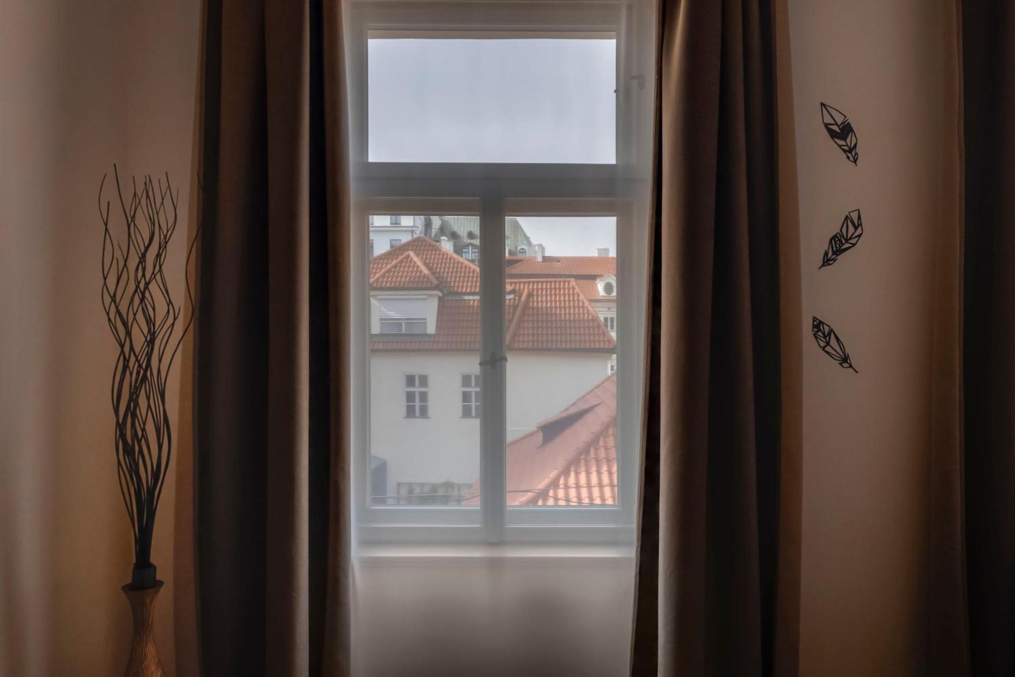 New Town Oases Apartment Prague Ngoại thất bức ảnh