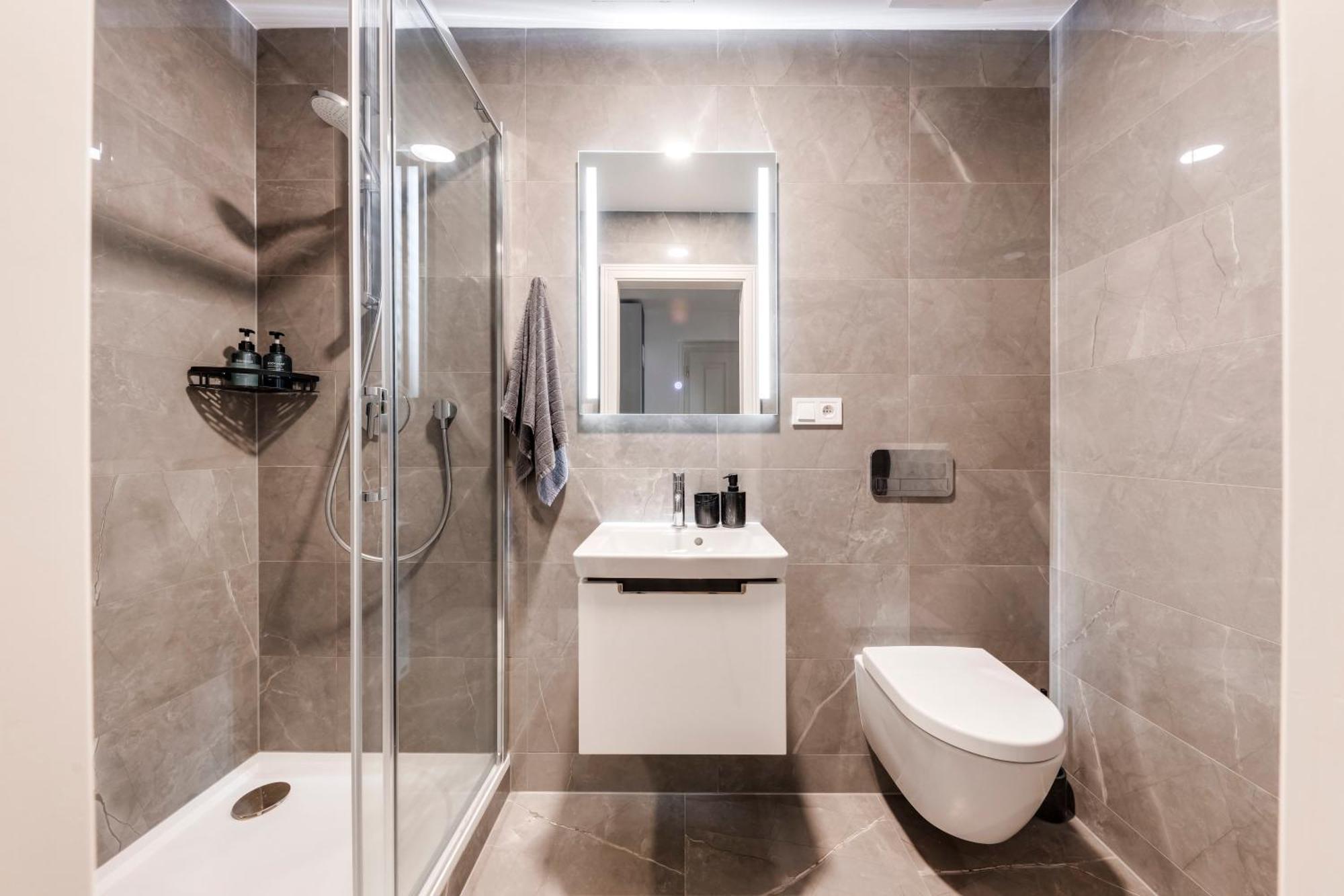 New Town Oases Apartment Prague Ngoại thất bức ảnh