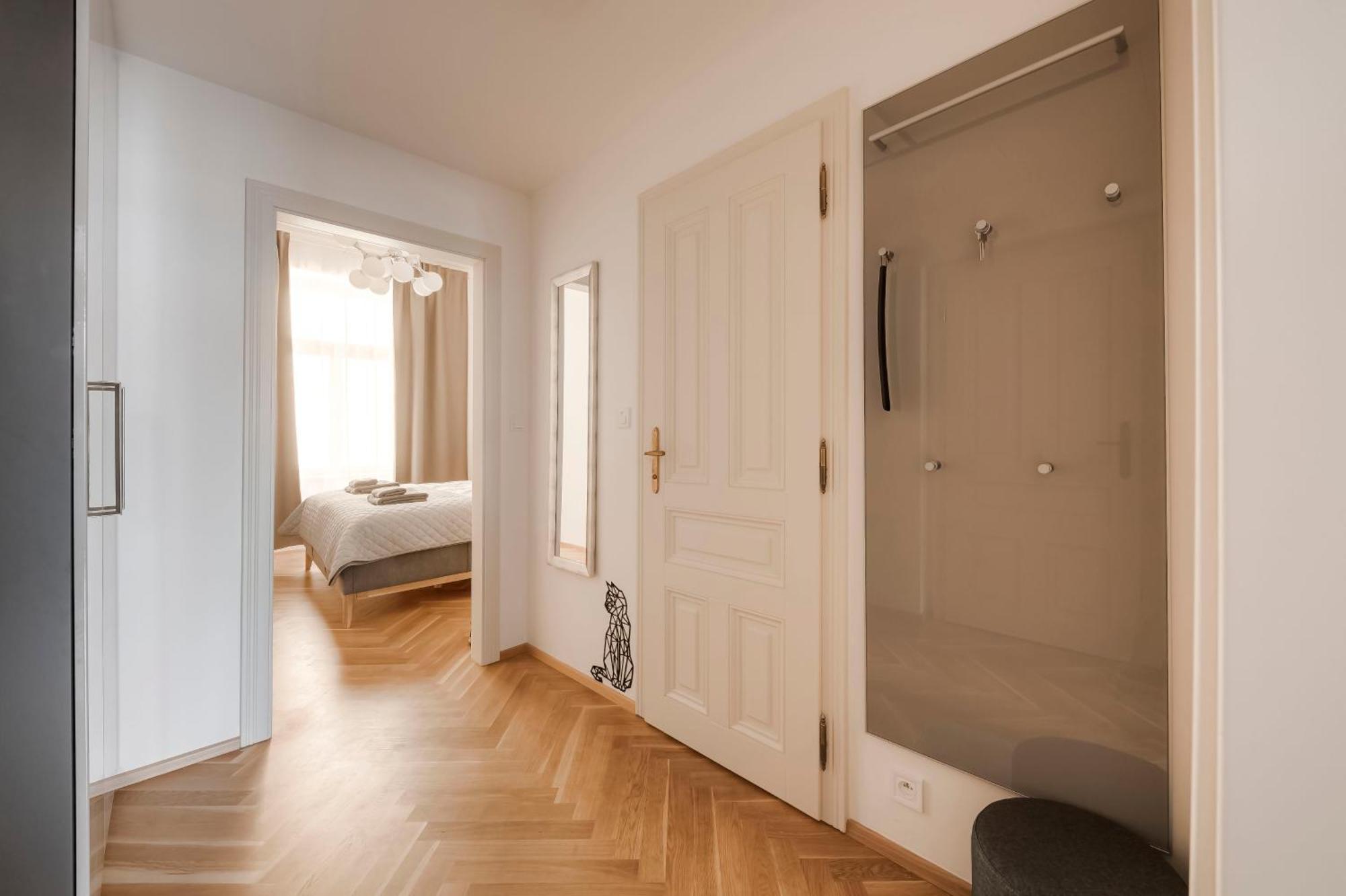 New Town Oases Apartment Prague Ngoại thất bức ảnh